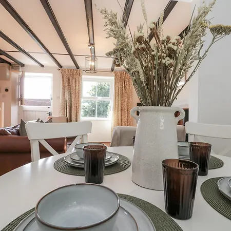 Honeysuckle Holiday home