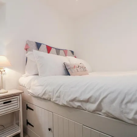 Holiday home Honeysuckle