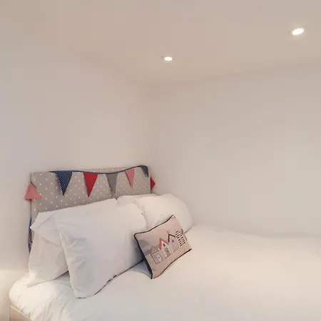 펜션 Honeysuckle *